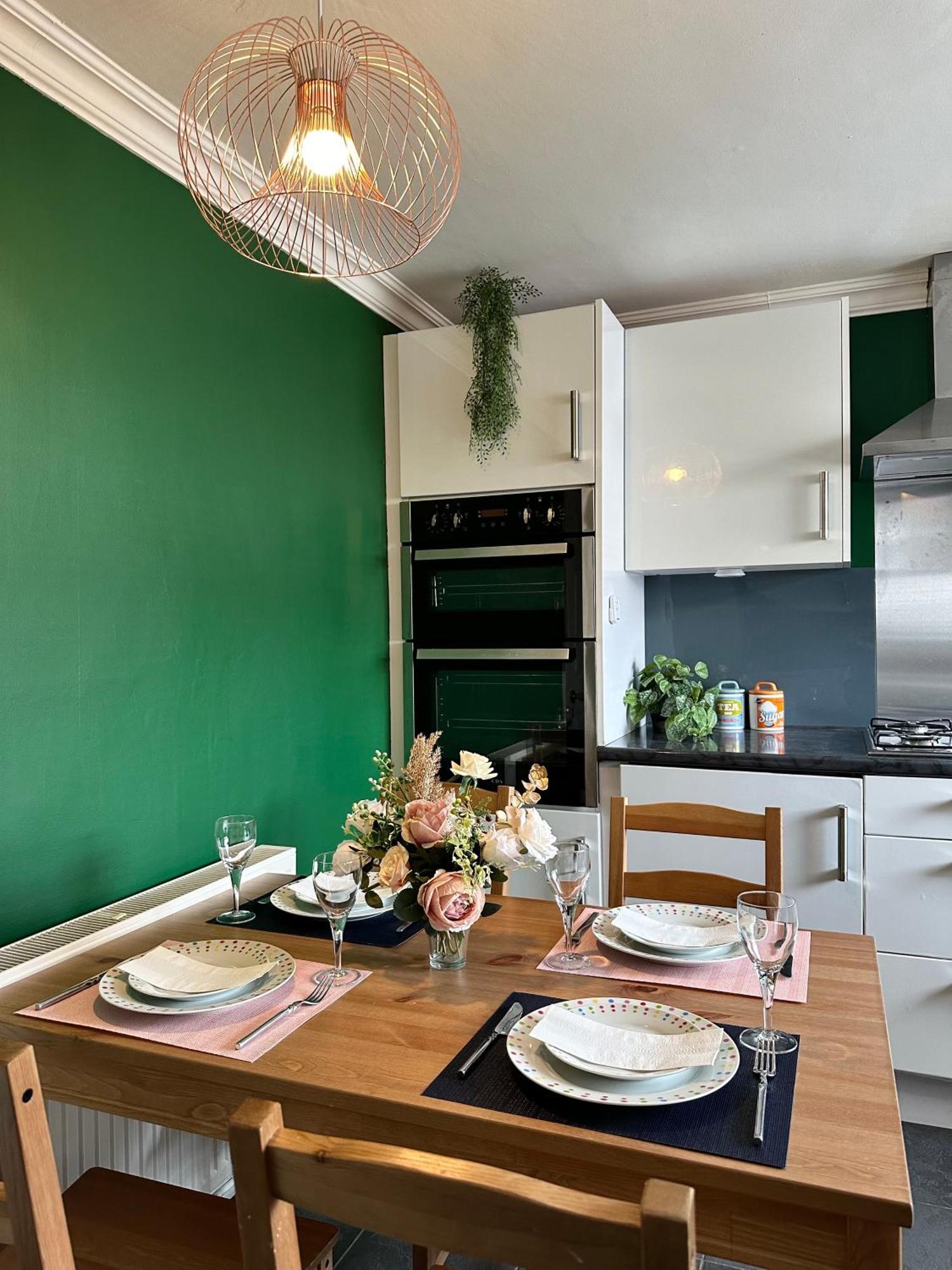 6 Guests House Old Trafford,Media City,City Centre, Free Parking Manchester Exterior foto