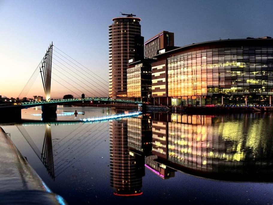 6 Guests House Old Trafford,Media City,City Centre, Free Parking Manchester Exterior foto